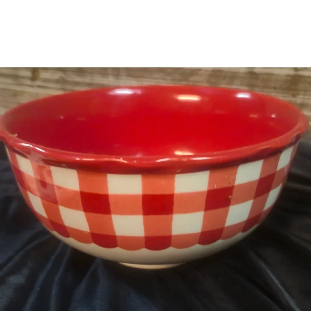 The Pioneer Woman Gingham Cow Stoneware 3pc Set 2 Salad Plates 1 Bowl Red White